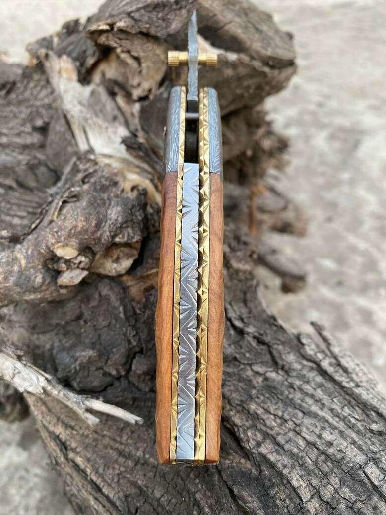 handmade damascus folding knife - Image 4
