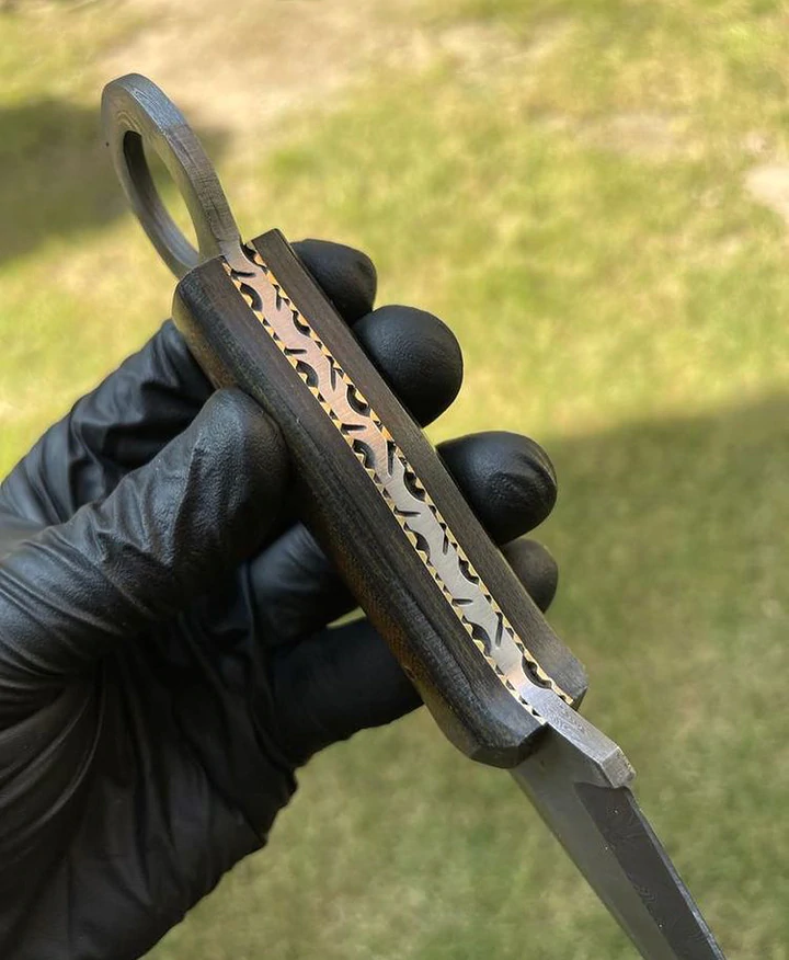 HAND FORGED DAMASCUS STEEL PUSH DAGGER/BOOT KNIFE - Image 3